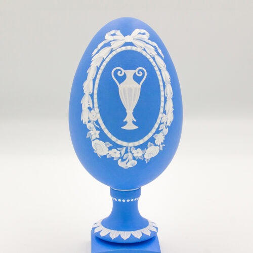 Hand-painted goose eggshell
