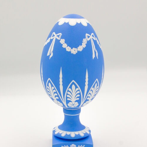 Hand-painted goose eggshell