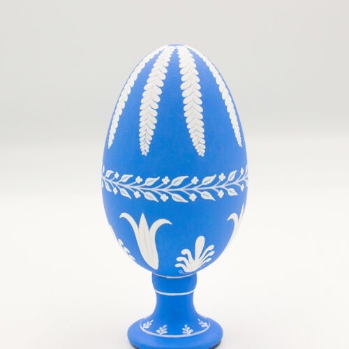 Hand-painted goose eggshell