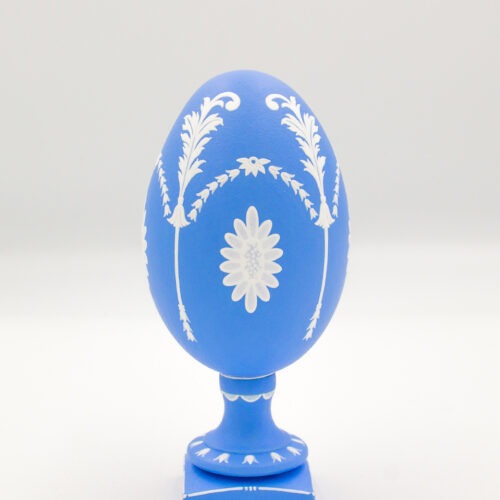 Hand-painted goose eggshell